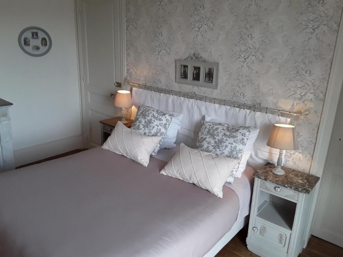 Bed and Breakfast Le Manoir De Crisolles Esterno foto